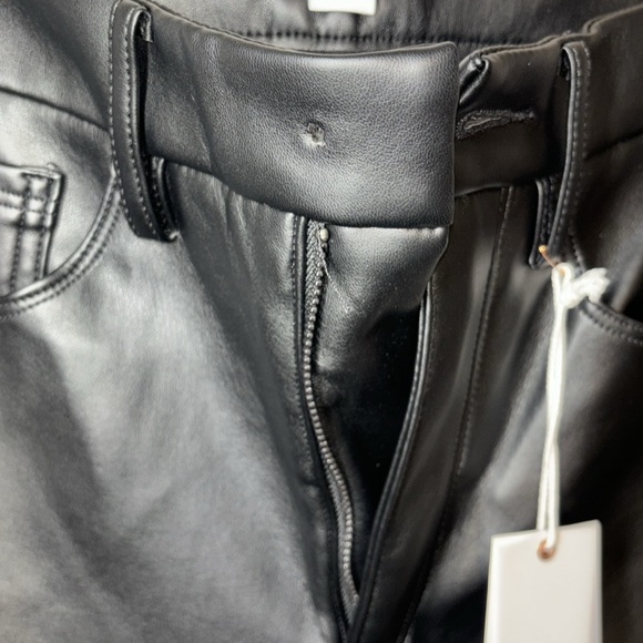 Good American Better Than Faux Leather Icon Jeans - Picture 11 of 17